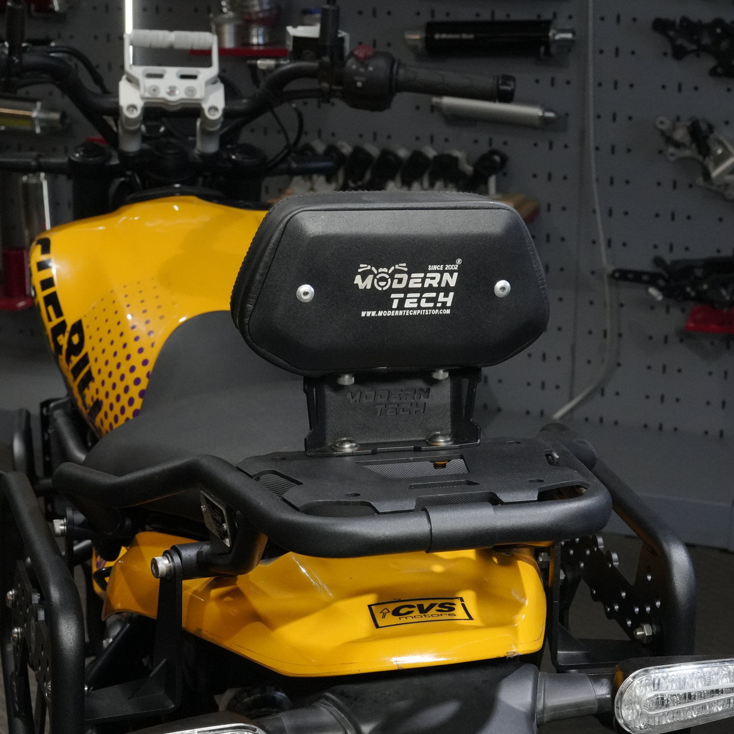 Royal Enfield Guerrilla 450 Carrier with Backrest