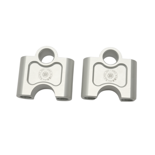 HONDA HENESS HANDLE BAR RISER SILVER