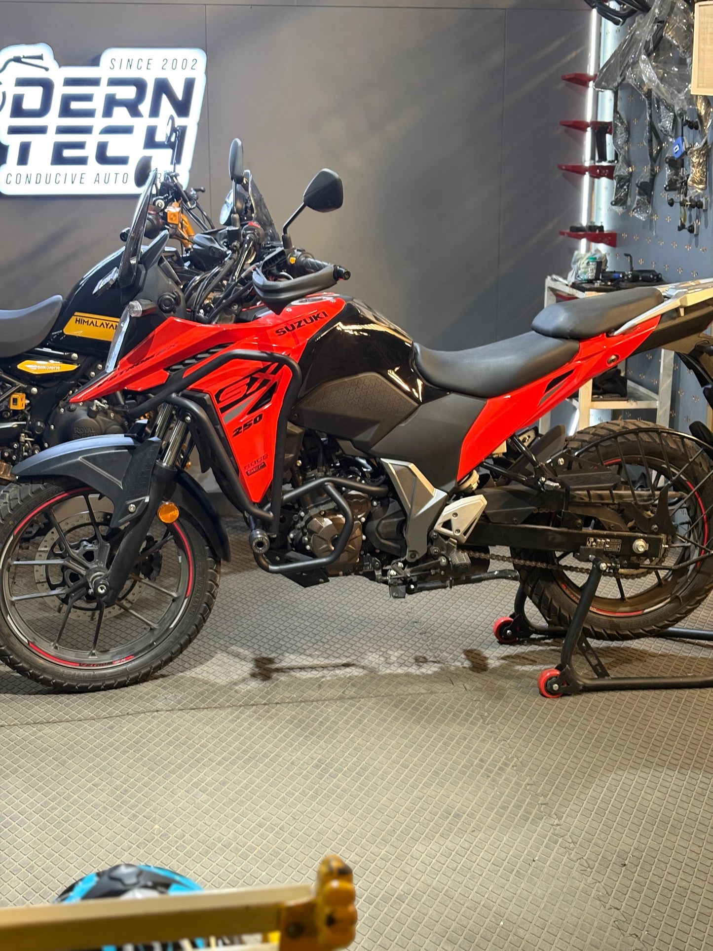 Dynamic Crash Guard  Upper And Lower With  Fog Light Mount / VSTROM