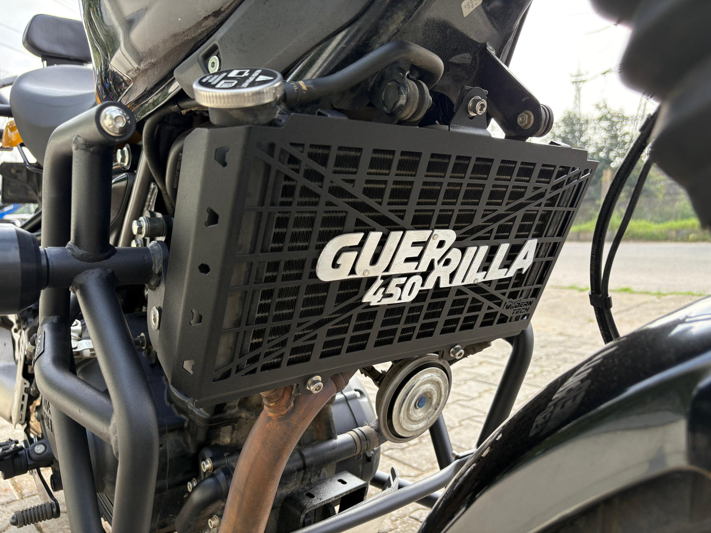 Royal Enfield Guerrilla 450 Radiator Grill